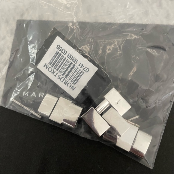 MARC BY MARC JACOBS SILVER WATCH |HENRY CHRONOGRAPH DIAL STAINLESS STEEL LADIES - Picture 9 of 9